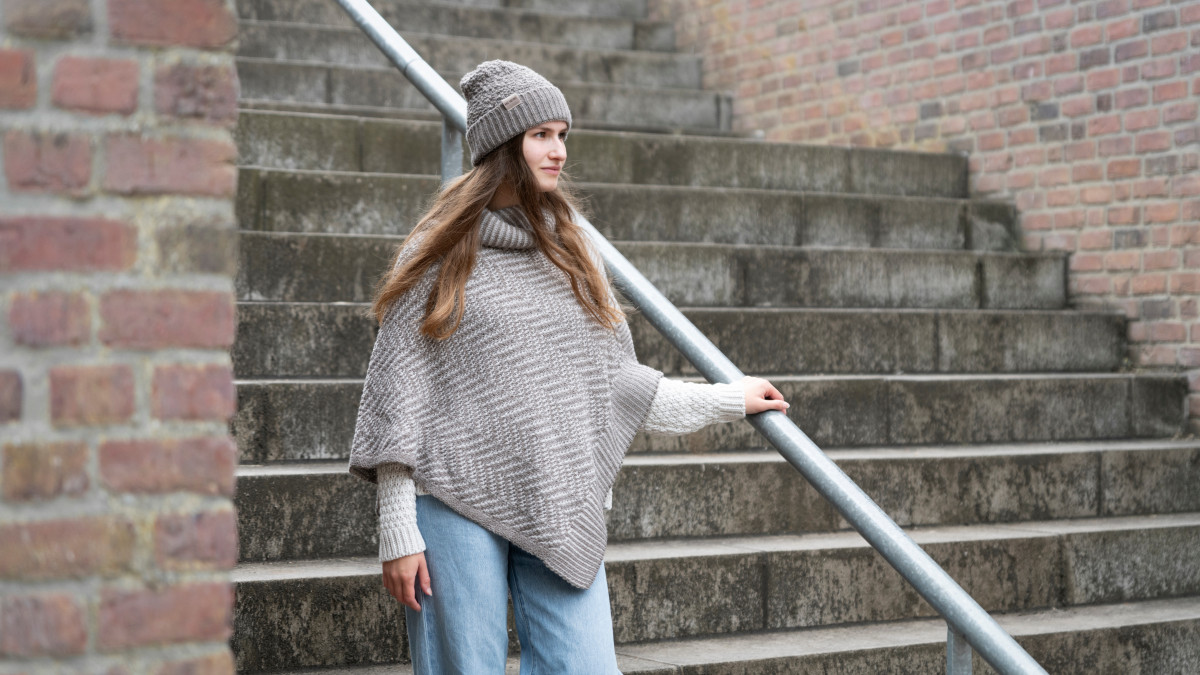 knit factory amber poncho